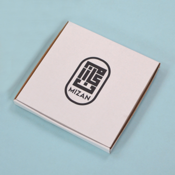 Boîte postale personnalisée pour l'expédition des vêtements Mizan