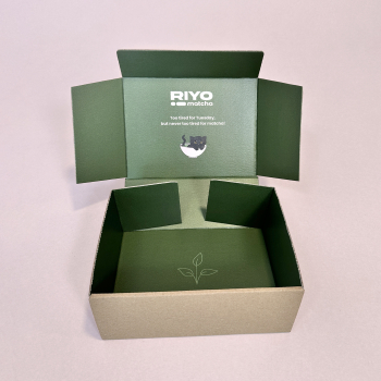 Boîte postale e-commerce pour du matcha