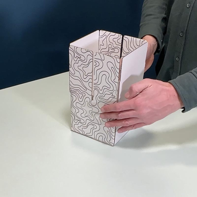 ÉTAPE 4 :  Retournez la caisse
