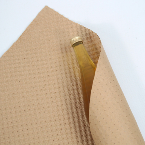 Papier bulle pour protection de bouteilles
