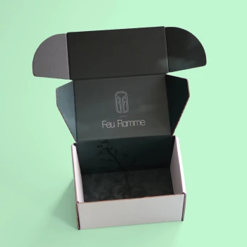 Coffret personnalisé pour les bougies de Feu Flamme
