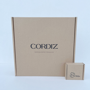 Boite à oreilles personnalisée pour la maroquinerie Cordiz