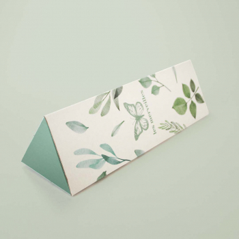 Boîte triangle pour emballer des affiches