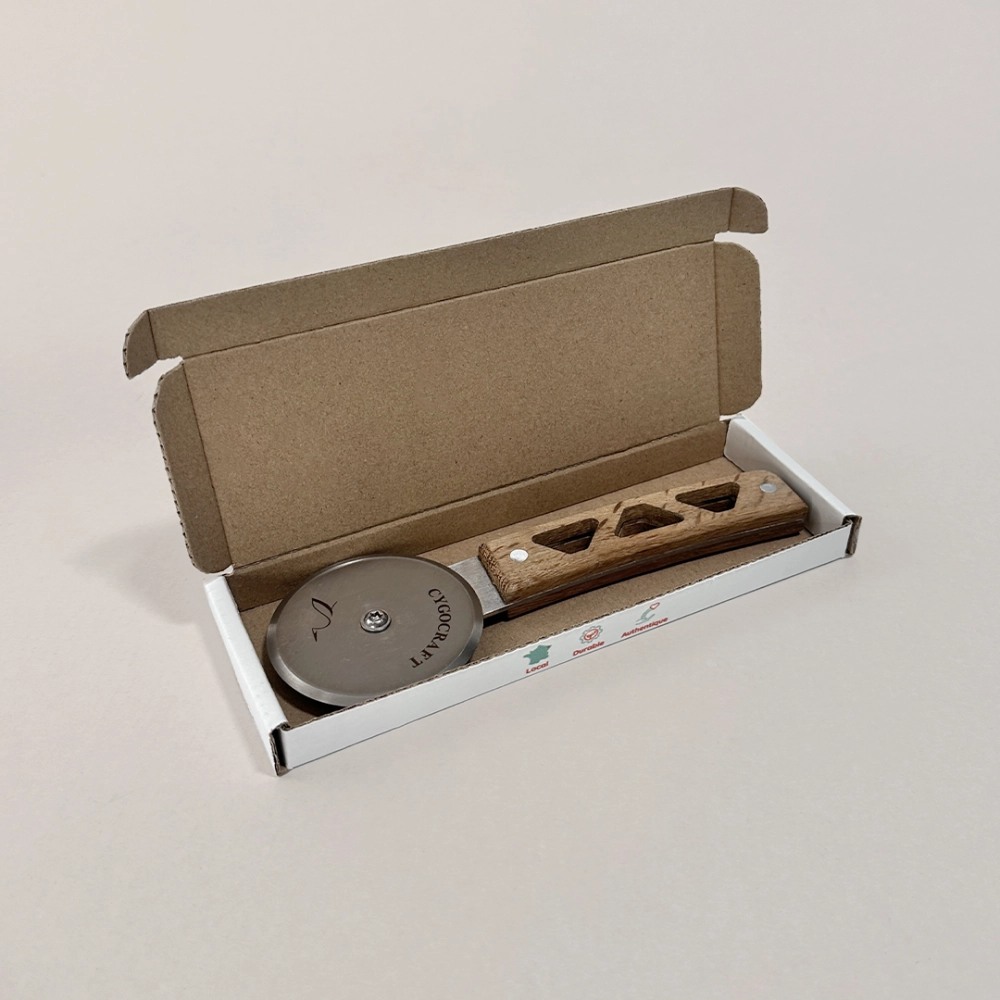 Coffret personnalisé pour une roulette à tarte flambée